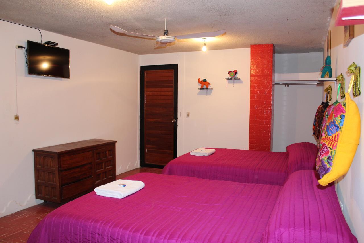 Hotel Frida Khalo ทักซ์ทลา กูทิเอเรซ ภายนอก รูปภาพ