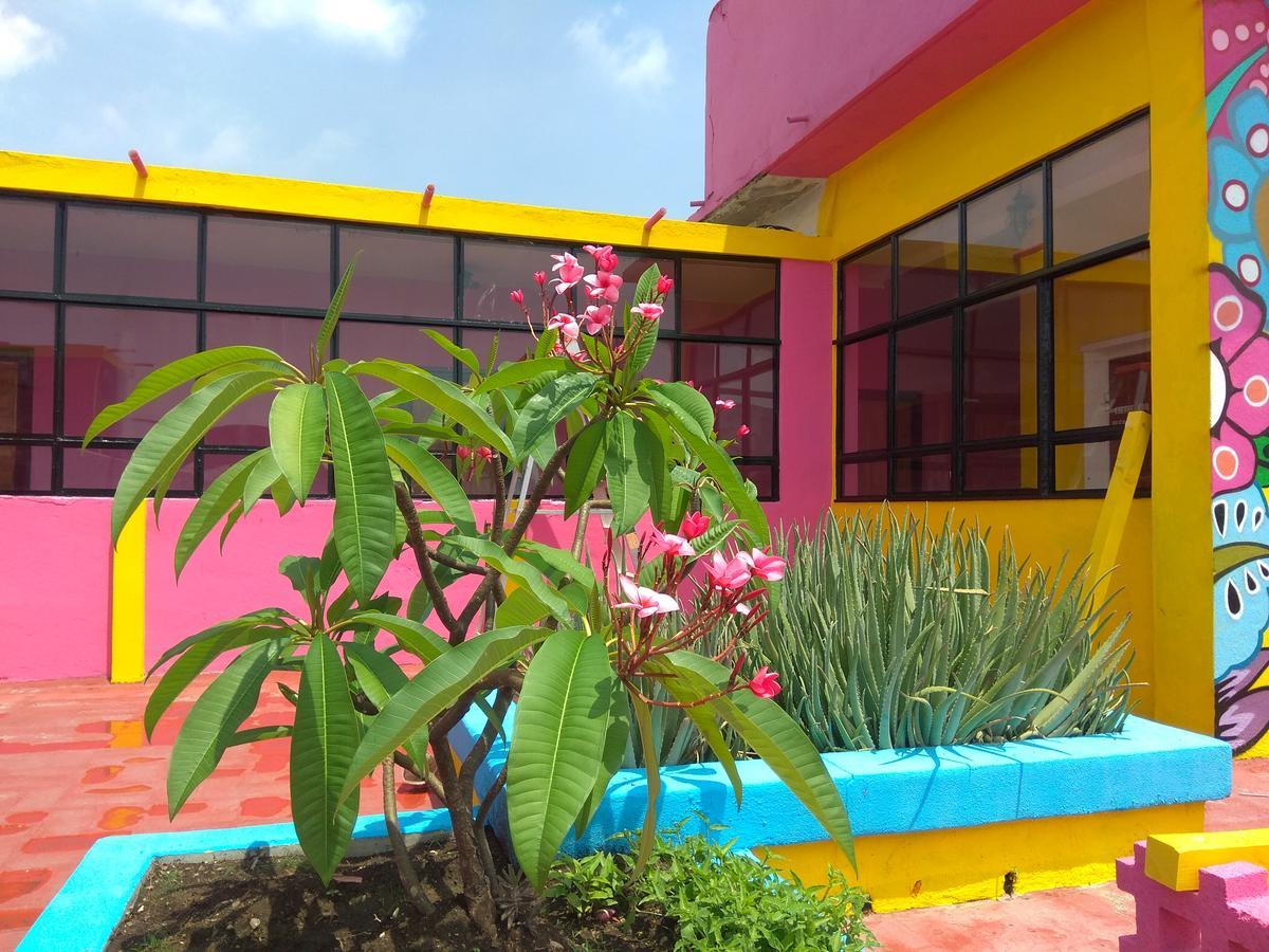 Hotel Frida Khalo ทักซ์ทลา กูทิเอเรซ ภายนอก รูปภาพ