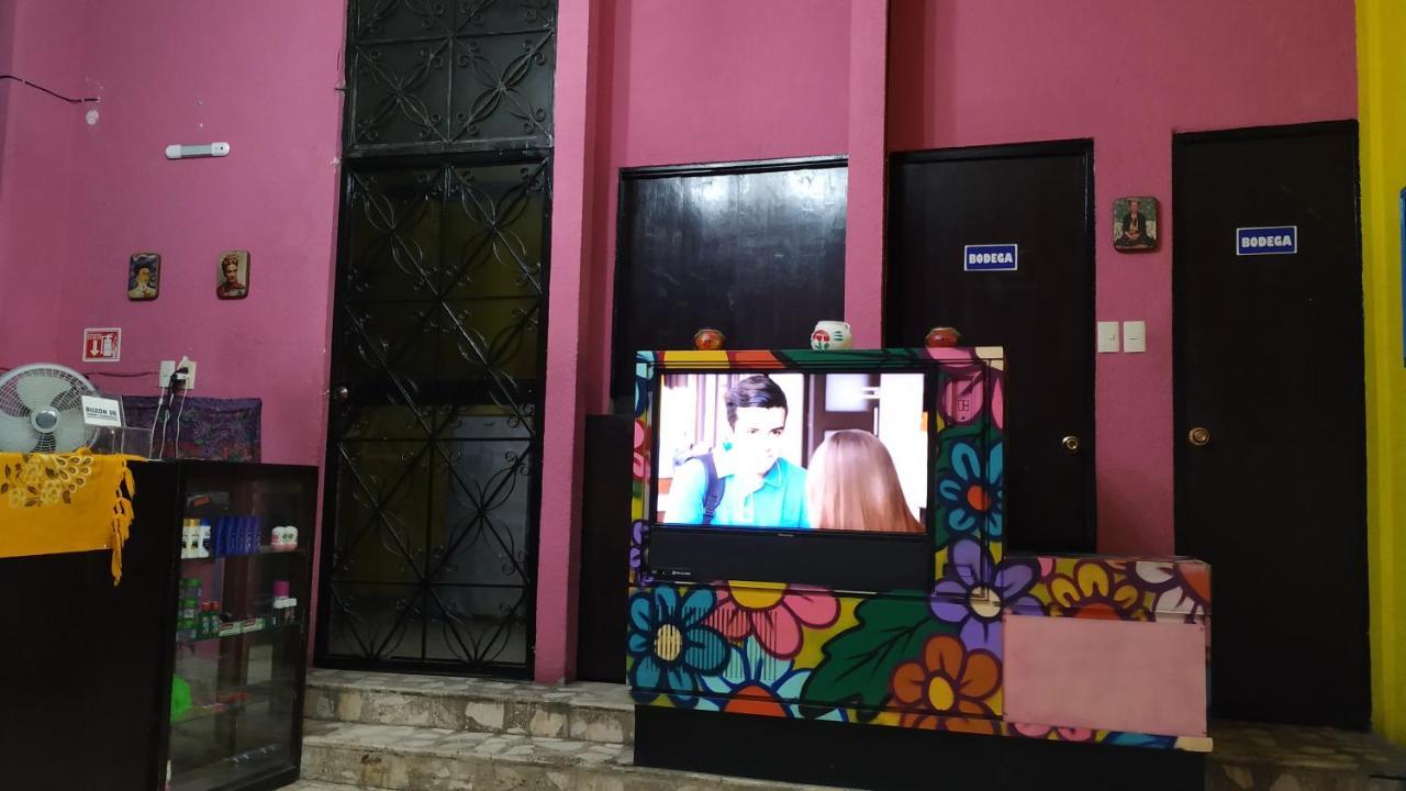 Hotel Frida Khalo ทักซ์ทลา กูทิเอเรซ ภายนอก รูปภาพ